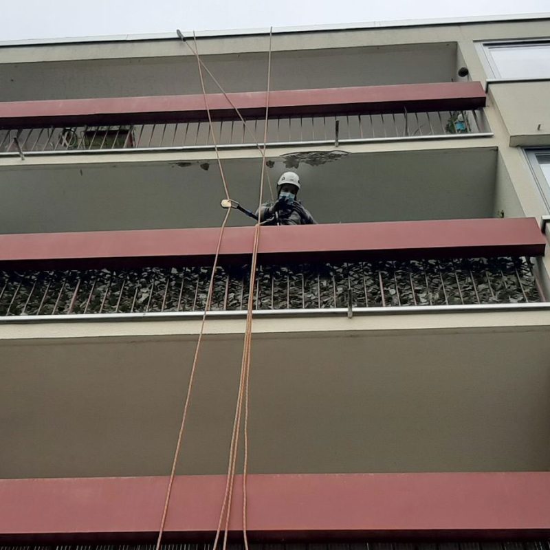 Réalisation-cordiste-balcon-immeuble